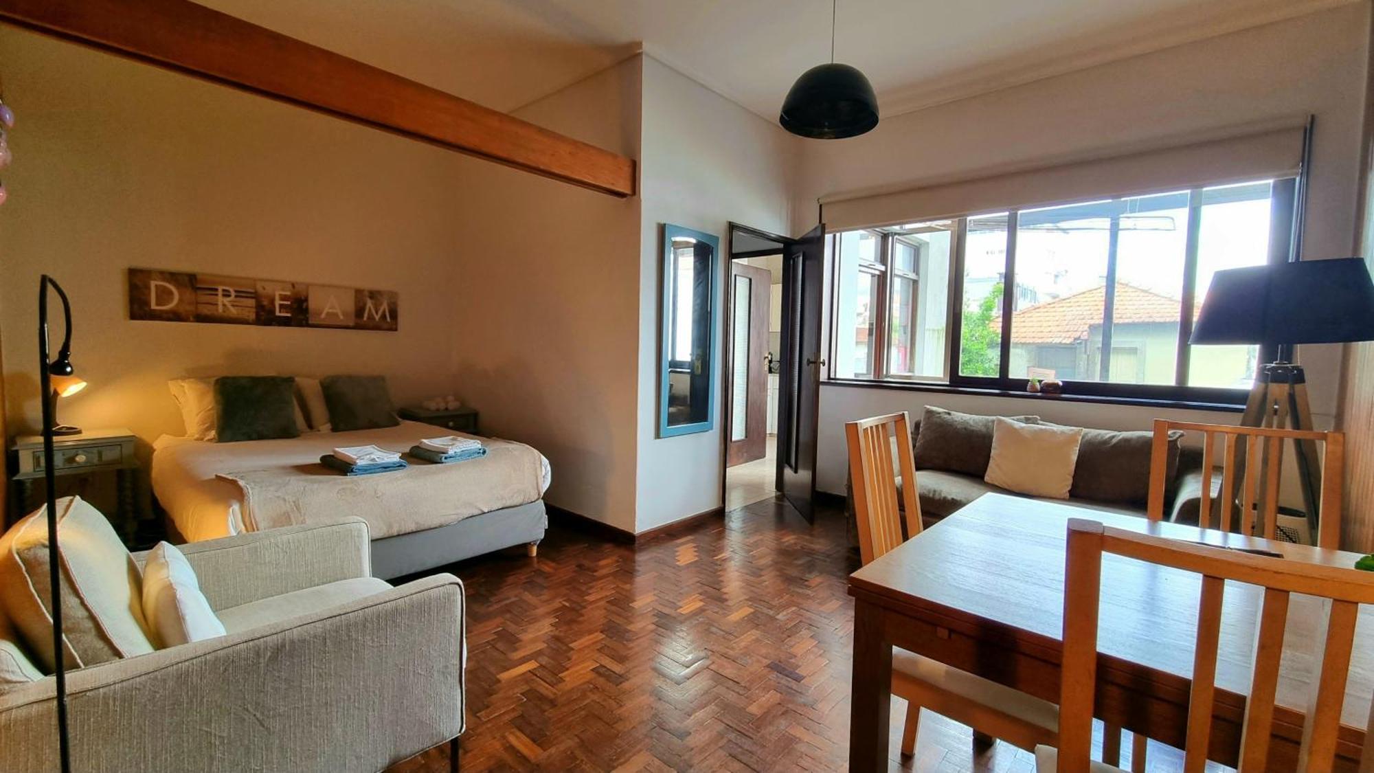 Studio Downtown Porto Luaran gambar